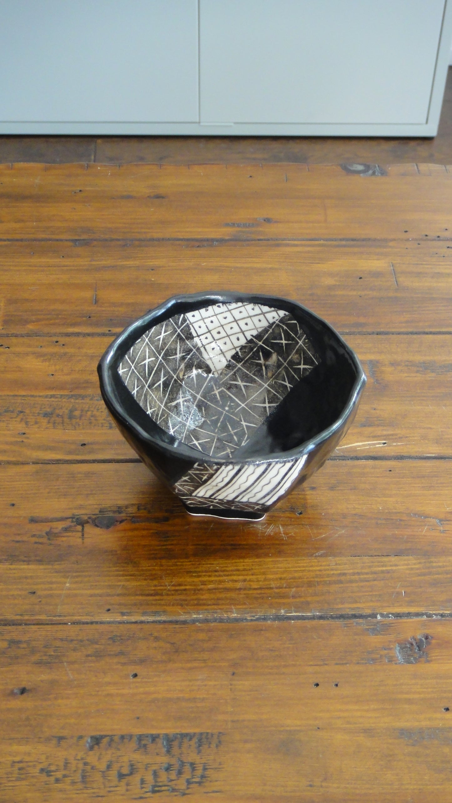 Black Orbit Hexagonal Donburi Bowl