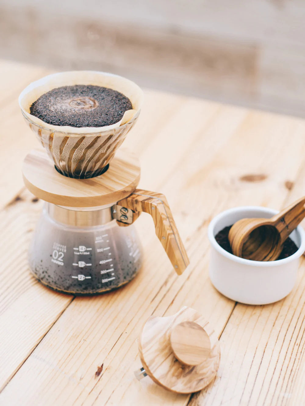 Hario V60-02 Glass and Olive Wood Dripper