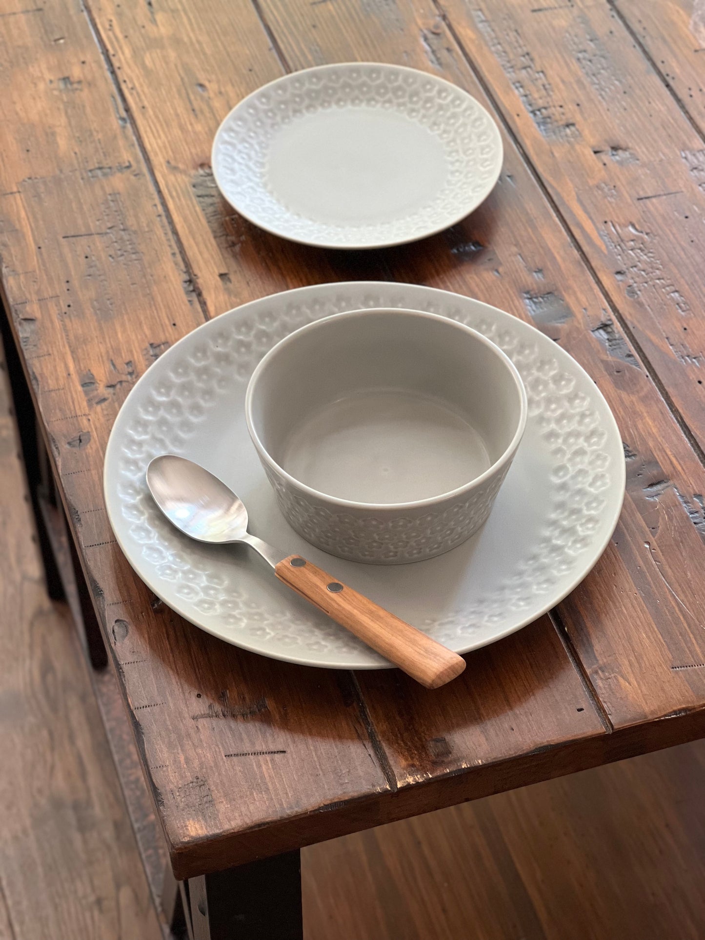 Matte Gray Daisy Stamped Bowl