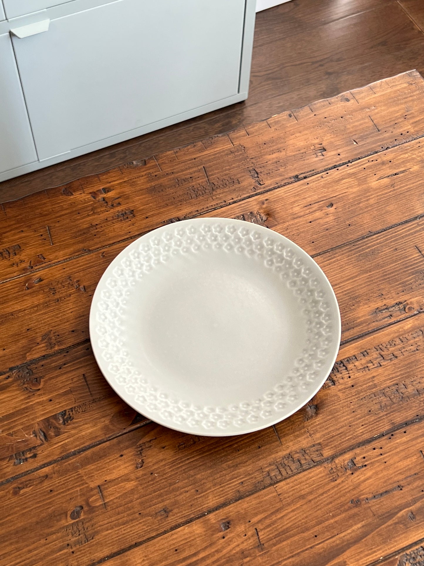 Matte Grey Daisy Stamped Plate (2 sizes)