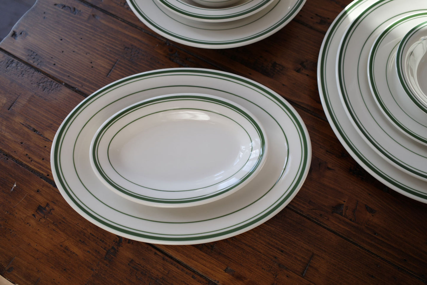 TUXTON Green Bay Oval Platter