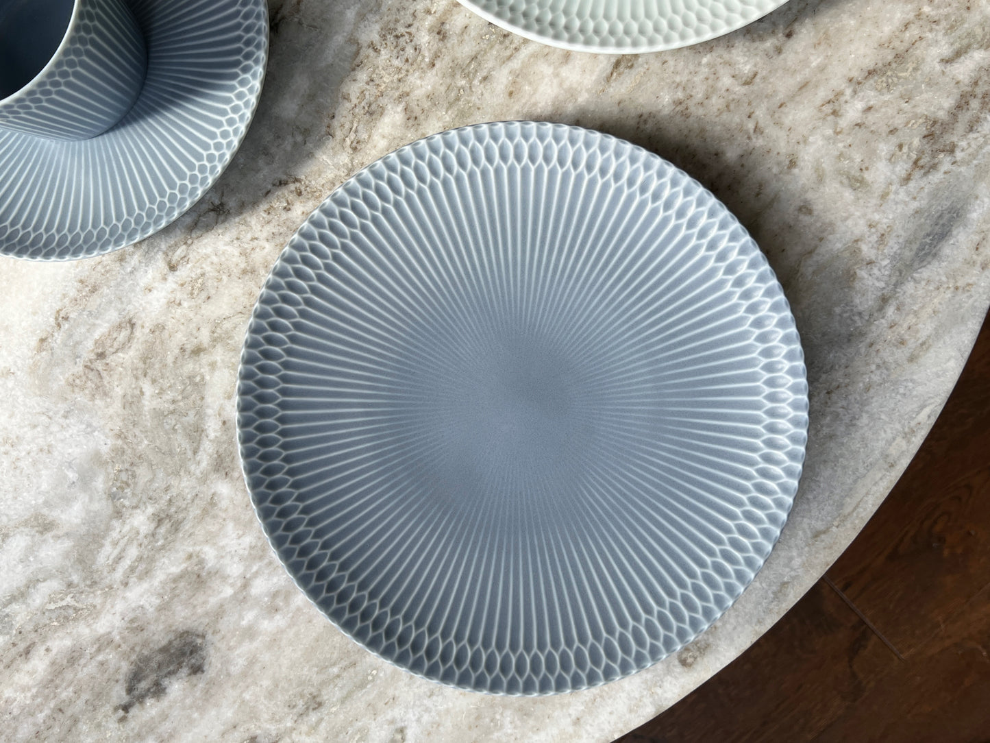 Oda Sazanami Ripples 24 Plate MINO WARE (Blue)