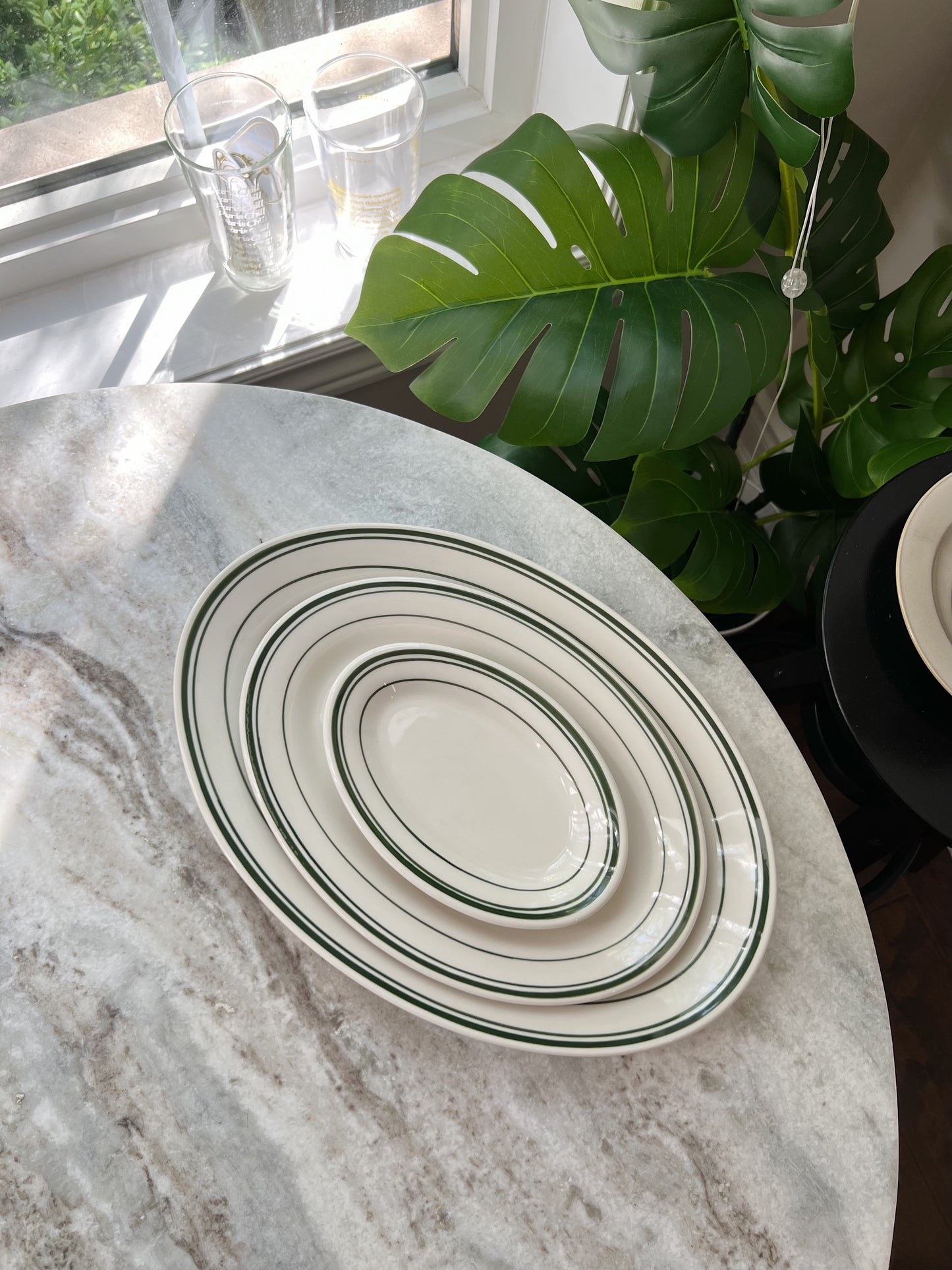 TUXTON Green Bay Oval Platter