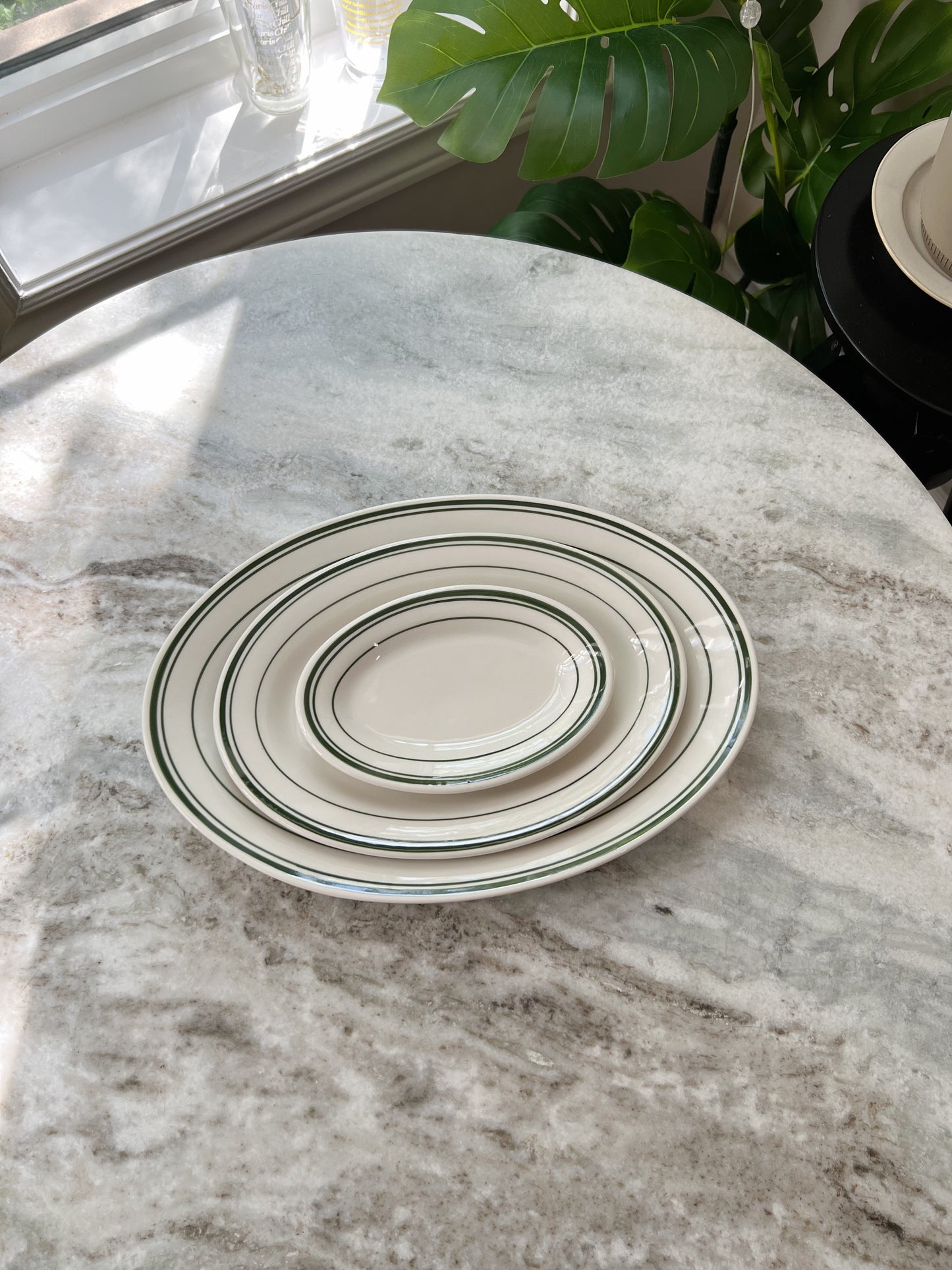 TUXTON Green Bay Oval Platter